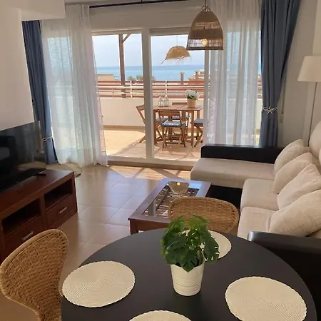 Atico Al Mar Apartment *